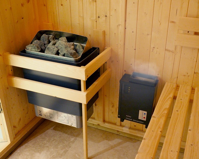 Aterrador Feudo Estresante Saunarium: calentador de sauna 4.5kW combinado con un mini generador de  vapor 1kW