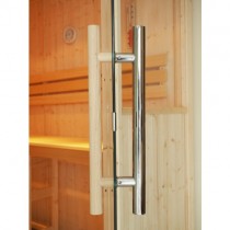 Detalhe da porta de sauna Oceanic de 615mm, com puxador de madeira e metal