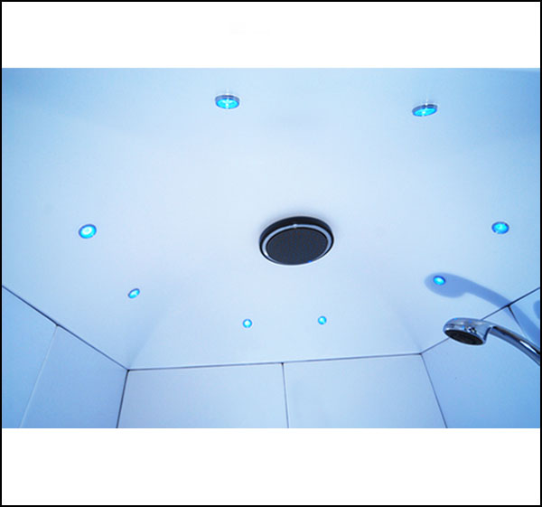 Os LED de cromoterapia Oceanic dentro dum banho turco em acrílico